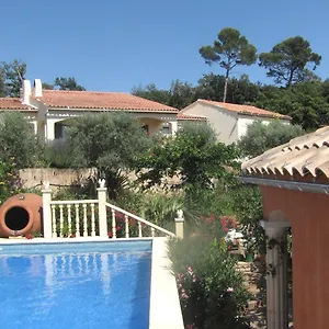 casa-das-oliveiras.fr-provencehotel.com/